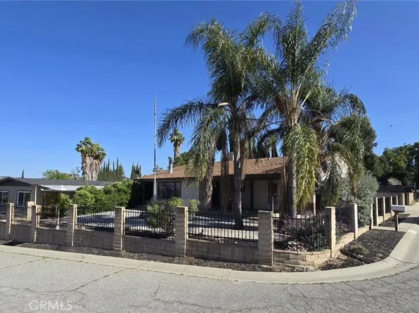 17105 Aragon Dr, Perris, CA 92570