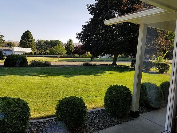 4th image of 240 Sunset Vista Ln