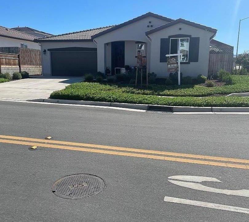 1st image of 2001 Wildflower Dr