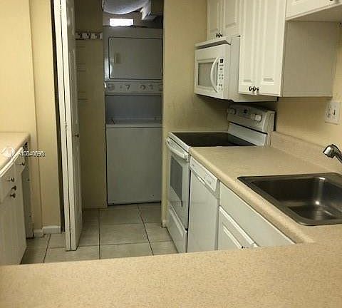 5th image of 7820 Colony Cir S APT 203