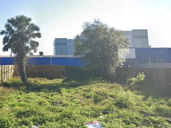 2166 Abundance St, New Orleans, LA 70122