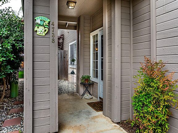 2nd image of 4738 Courtland Ln #56