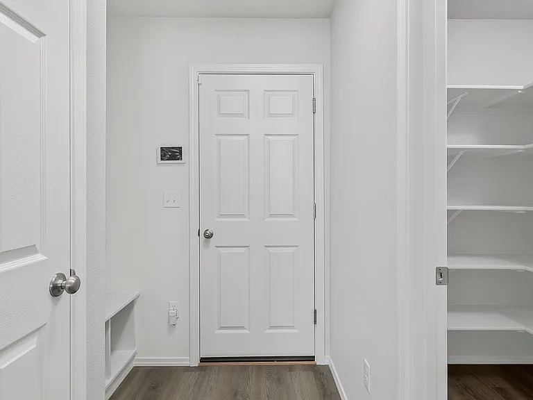 1786 E Kentucky Ave — Photo 6