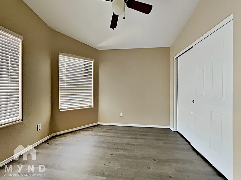 24484 N Shelton Way — Photo 15