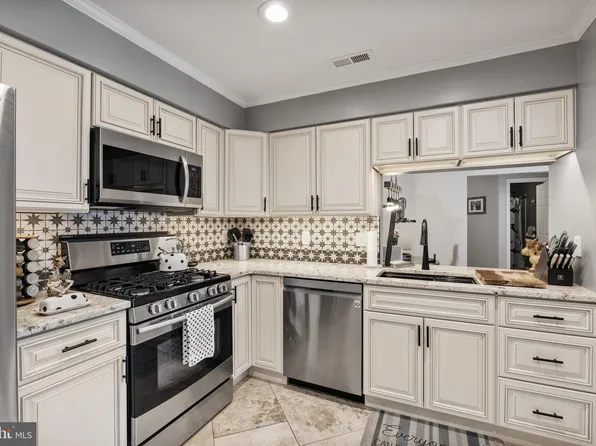 4807 Albridge Way, Mount Laurel, NJ 08054