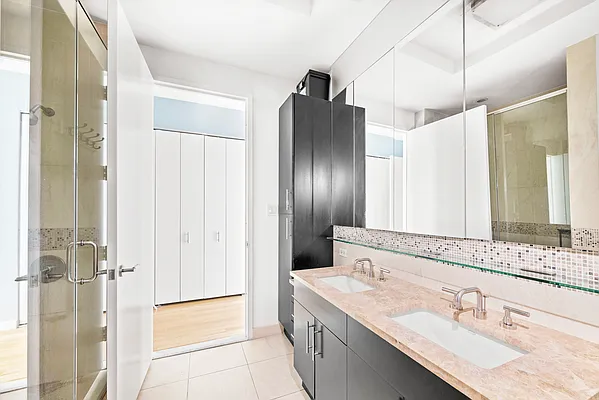 Rented by Living New York | media 47