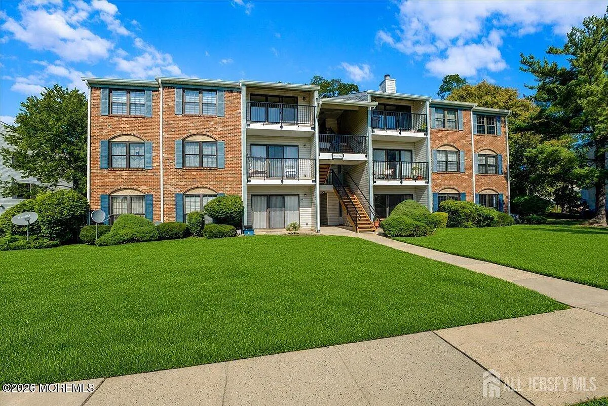 2 bed, 2.0 bath, 1108 sqft, $2,800 — Photo 2