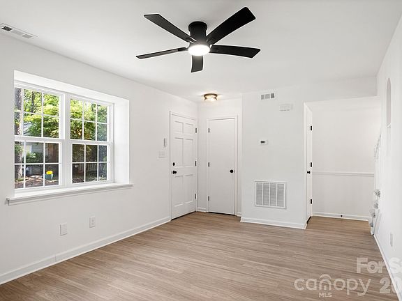 2nd image of 8517 Castle Pine Ct