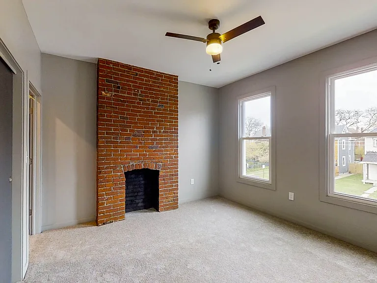 1238 E Mound St — Photo 22