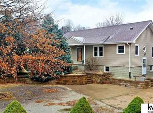 5246 McKinley St, Omaha, NE 68152