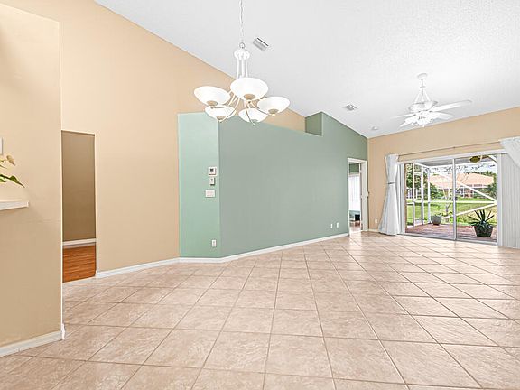 2nd image of 8429 Logia Cir