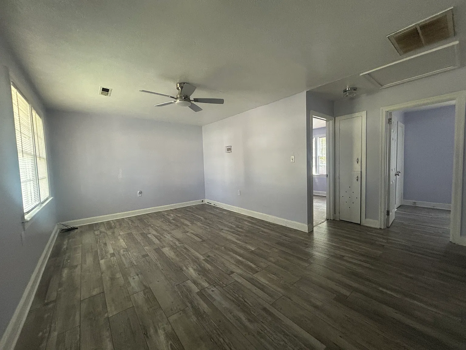 2 bed, 900 sqft, $998 — Photo 2