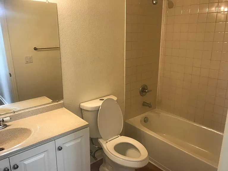 1039 S Walden Way #257 — Photo 7