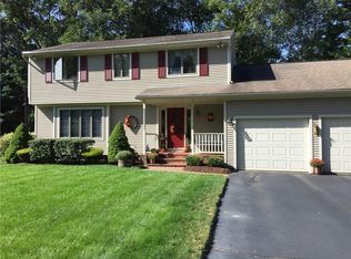3 Walnut Rd, North Kingstown, RI 02852