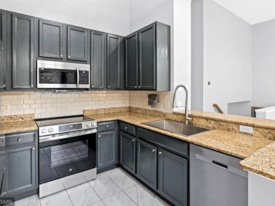 10633 Pond Curv, Woodbury, MN, 55129