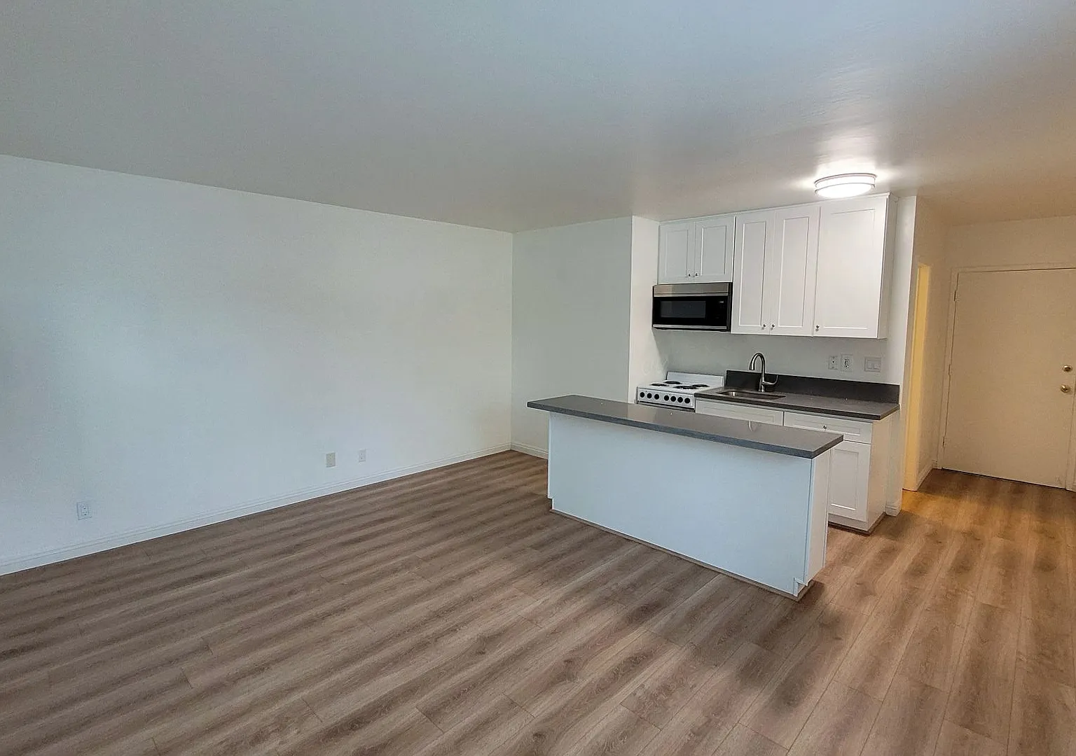 m7201 — Photo 1