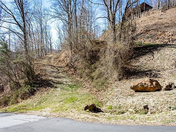 2nd image of 1 Blake Dr
