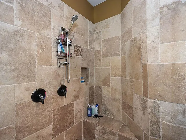 2210 Spalding Dr — Photo 53