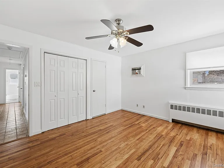 31 Evelyn Ln — Photo 18