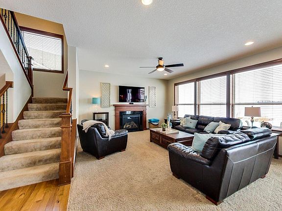 2nd image of 2981 Frontier Dr
