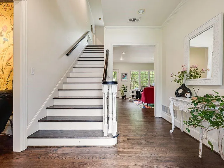 1418 Yakimo Dr — Photo 3