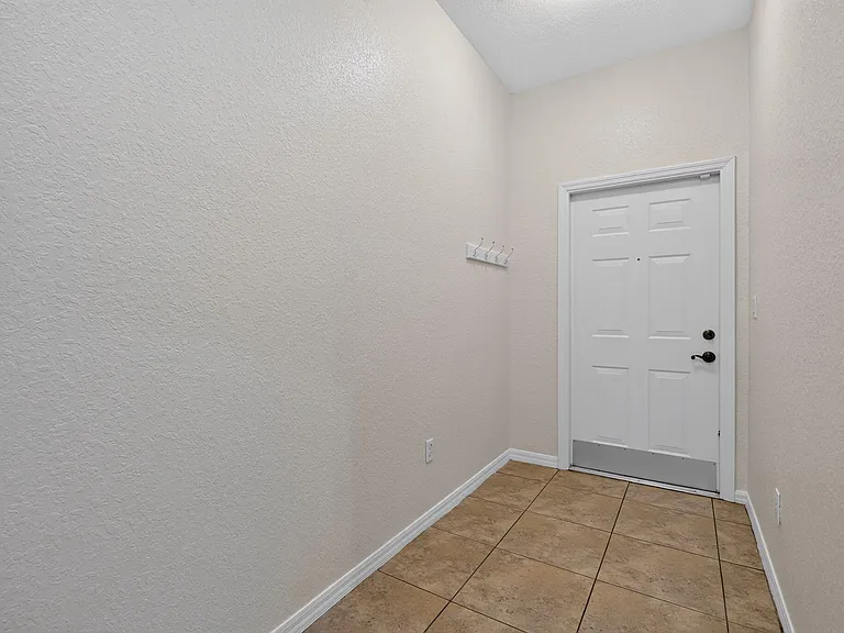 158 W Thatch Palm Cir — Photo 3