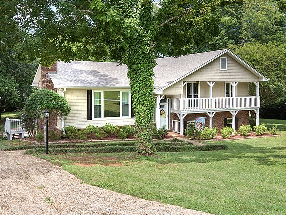 2nd image of 319 Westbury Ln