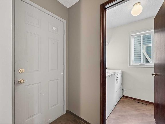 5th image of 52 Riverwood Cir SE