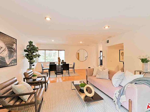 5th image of 2601 Hollyridge Dr