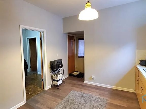 4th image of 21 Magyar St