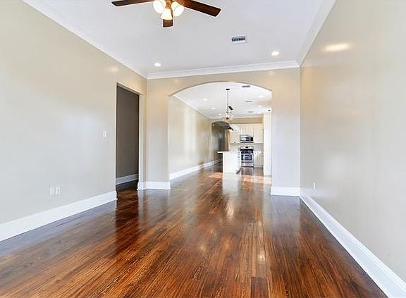 2nd image of 1223 Touro St