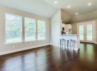 19 Lakecrest Ln, Huntsville, TX 77340