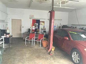 2nd image of 530 NW 71st St