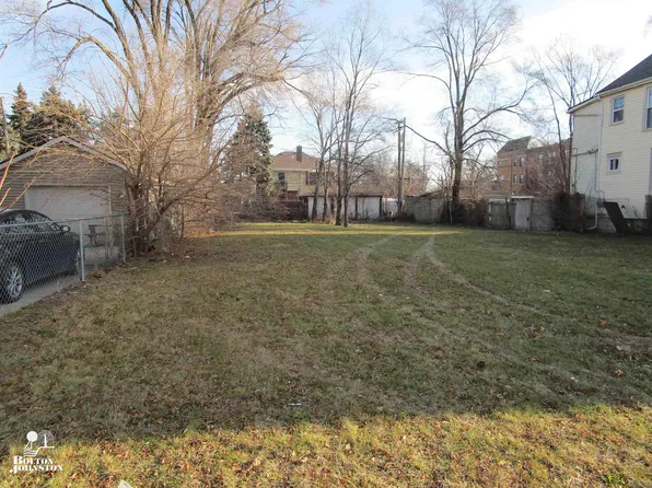 2034 Vinewood St, Detroit, MI 48216