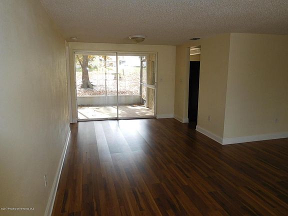 4th image of 8602 Mill Creek Ln