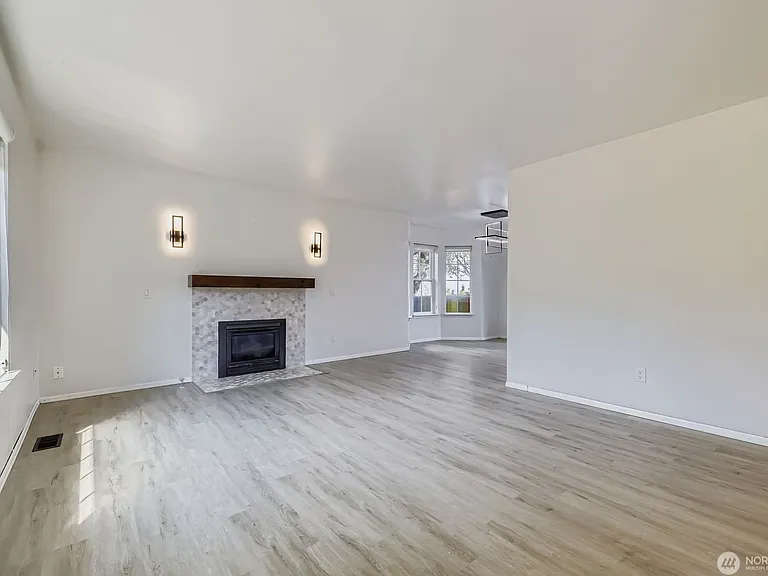 3921 High St — Photo 4