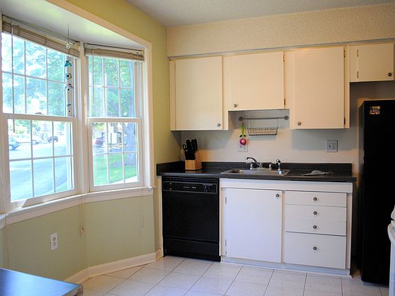 4th image of 9621 Nonquitt Dr