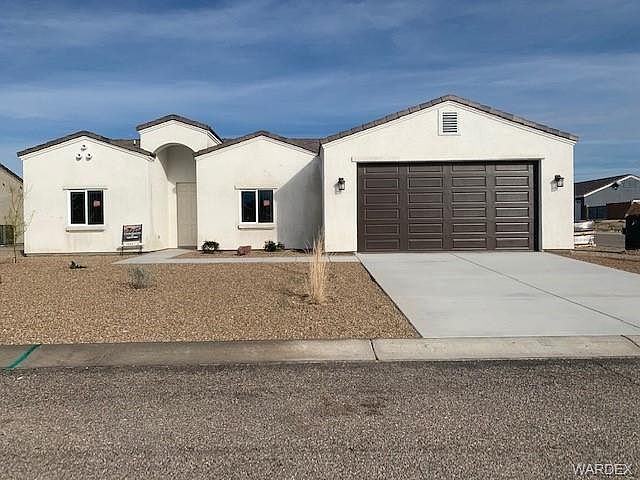 1st image of 2085 E Desert Greens Dr
