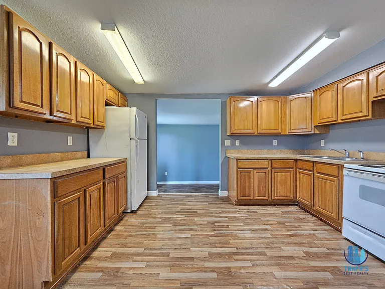 2431 Cannon St — Photo 5