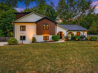 12208 Castle Row Overlook, Carmel, IN 46033