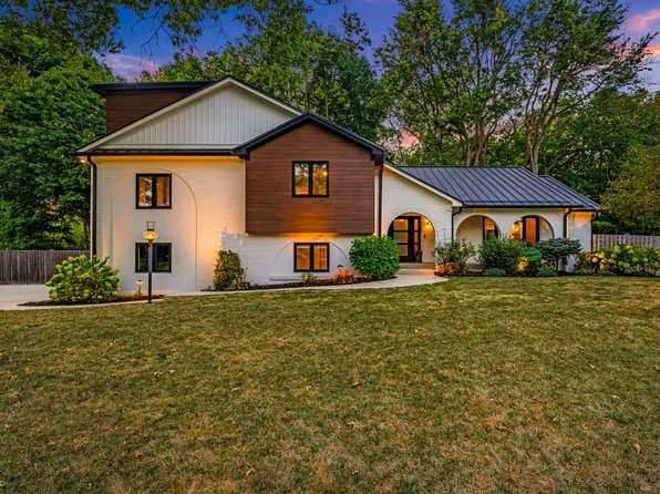 12208 Castle Row Overlook, Carmel, IN 46033