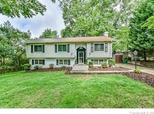 3910 Flowerfield Rd, Charlotte, NC 28210