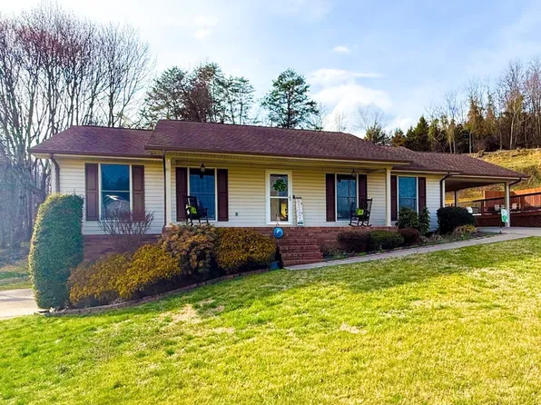 1587 Primrose Ct, Mt Carmel, TN 37645