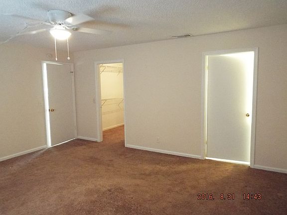 3rd image of 135 Shore Ct APT 203
