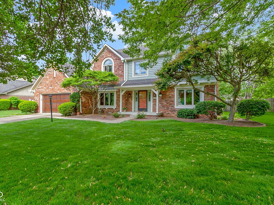 1st image of 974 Arrowwood Dr