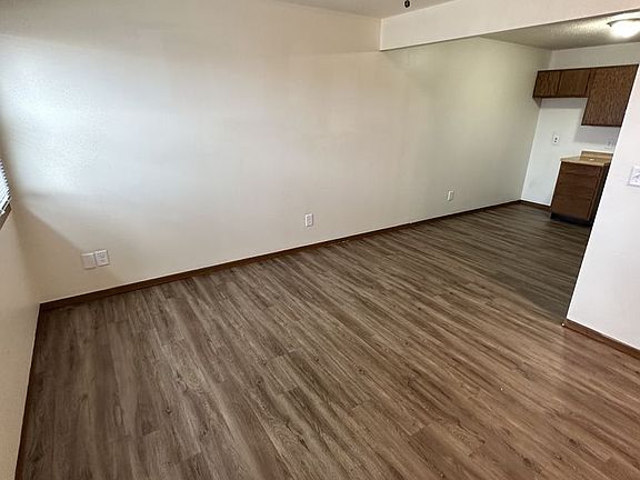 4th image of 532-536 Jefferson St #18965305