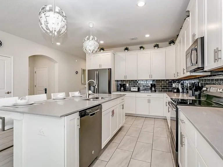 1561 Flange Dr — Photo 12