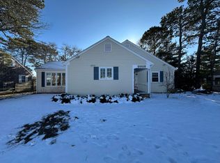 33 Kelleys Pond Road, West Dennis, MA 02670