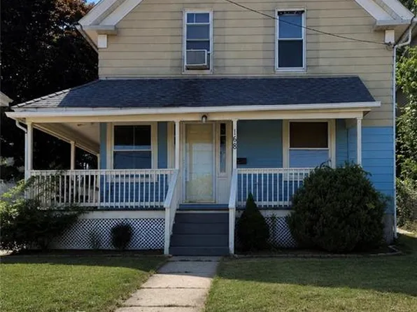168 3rd Ave, Woonsocket, RI 02895