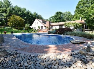 219 Salem Rd, Pound Ridge, NY 10576